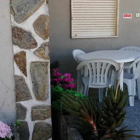 펜션 Moradia Santa Comba *