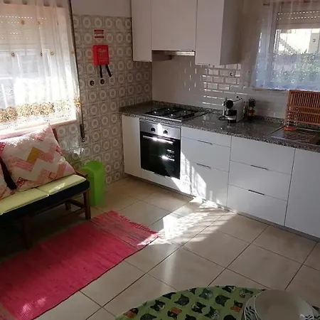 Moradia Santa Comba 산타 콤바 당