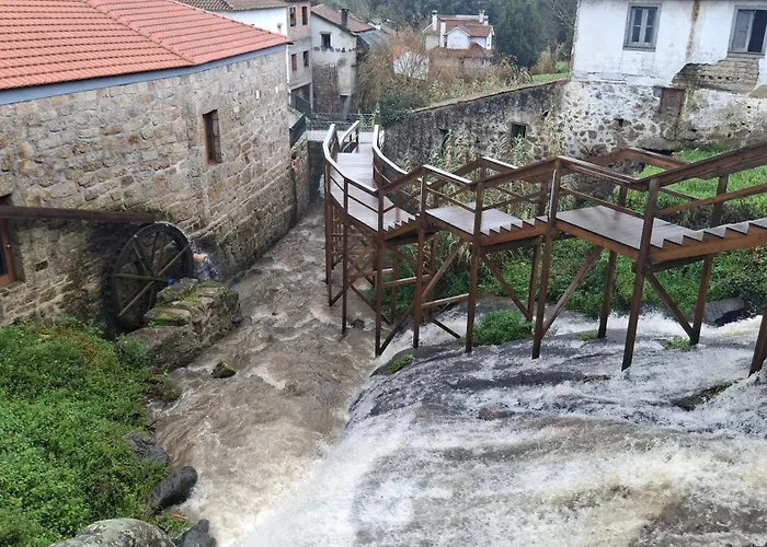 בית נופש Moradia Santa Comba סנטה קומבו דאו